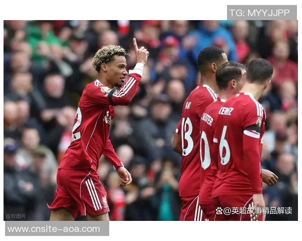 曼联客战利物浦将首次穿白色客场球衣引发球迷热议